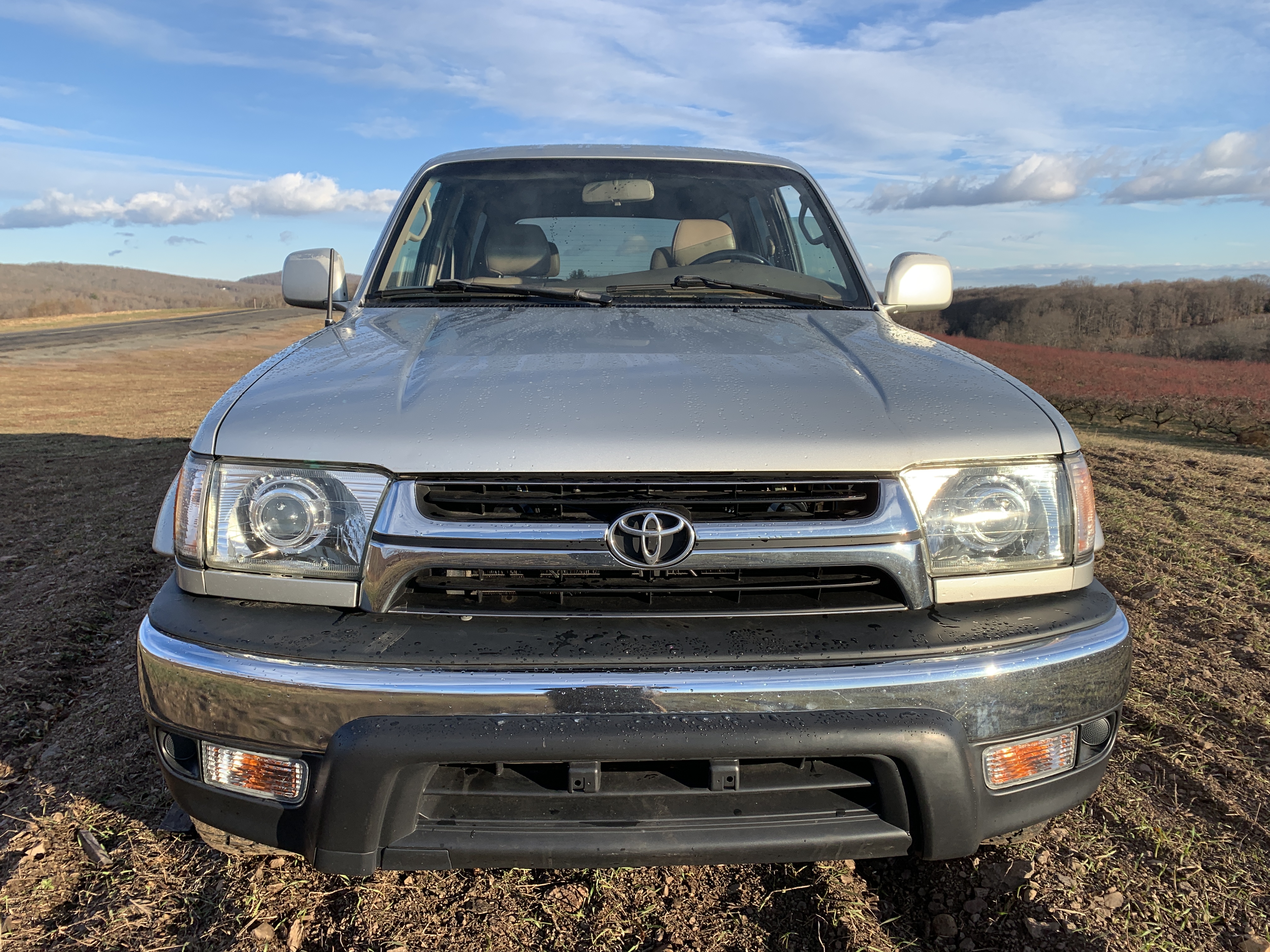 2002 Toyota 4Runner SR5 THIRD GENERATION - 3rd Gen 3.4L V6 4×4 - BEAUTIFUL - RUNS GREAT - HIGH MECHANICAL BASELINE - New Timing Belt, New Waterpump, New Head Gaskets, New Radiator, New Alternator, New Brakes, New Valve Cover Gaskets, New Wildpeak Tires, New Shocks, New Muffler / Exhaust, New HID Headlights, Frame is Clean and solid, Cleaned and Undercoated - MORE — photo 12